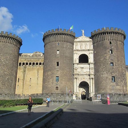 B&B L'Alloggio Dei Vassalli Naples Luaran gambar