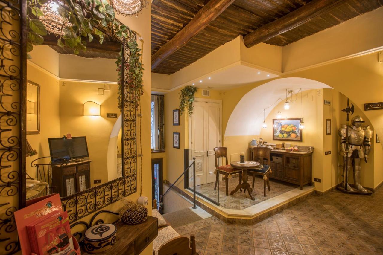 B&B L'Alloggio Dei Vassalli Naples Luaran gambar
