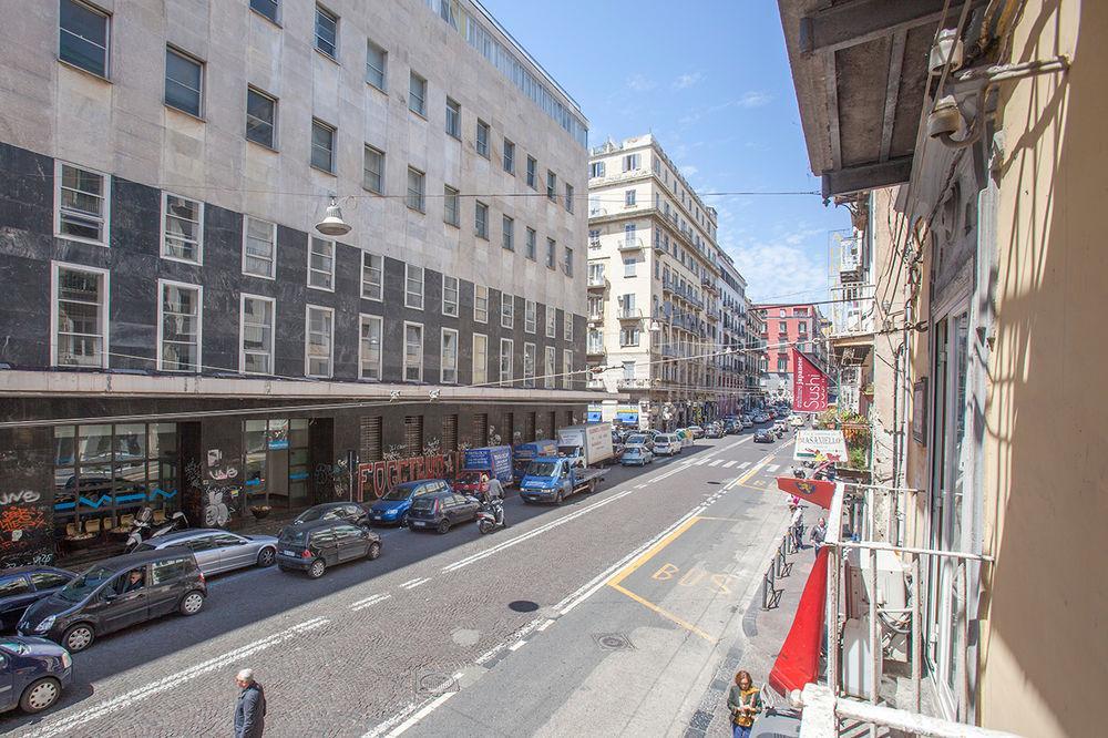 B&B L'Alloggio Dei Vassalli Naples Luaran gambar
