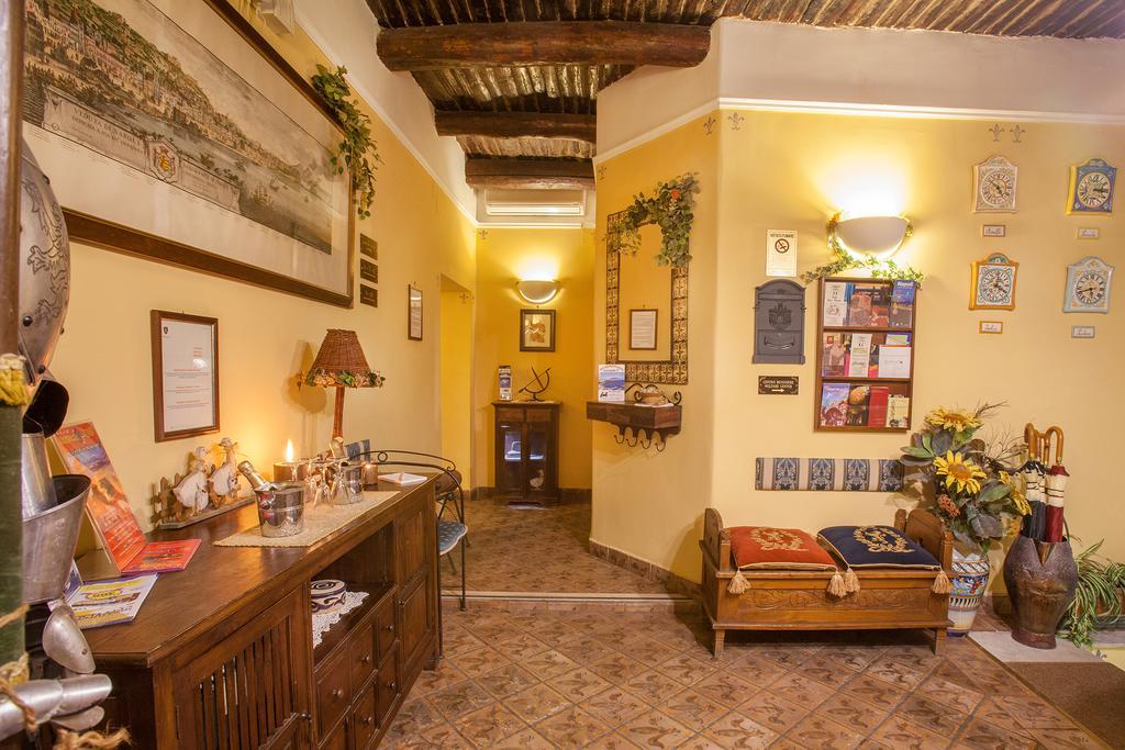 B&B L'Alloggio Dei Vassalli Naples Luaran gambar