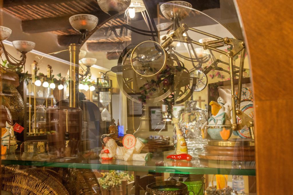 B&B L'Alloggio Dei Vassalli Naples Luaran gambar
