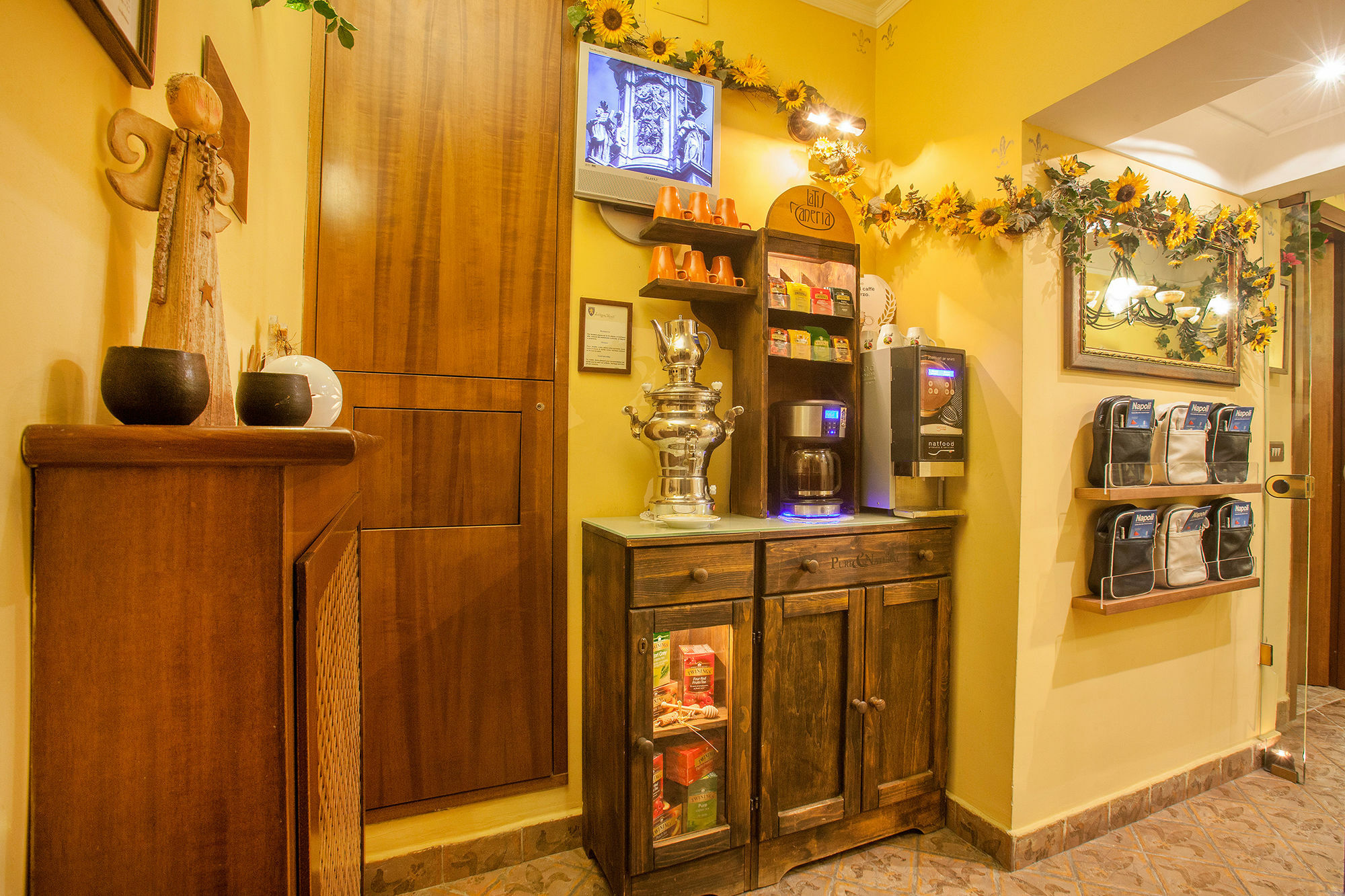 B&B L'Alloggio Dei Vassalli Naples Luaran gambar